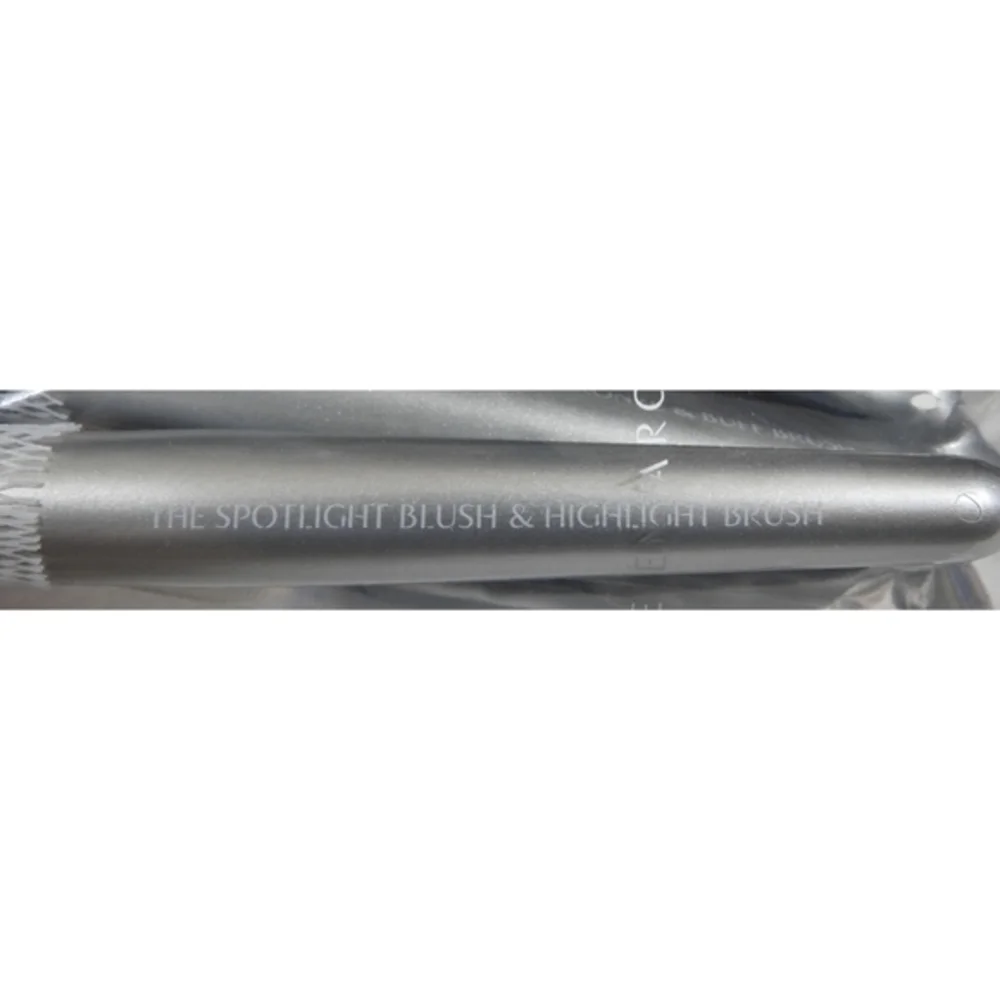 New‎ Belle en Argent Blush and Powder Brushes